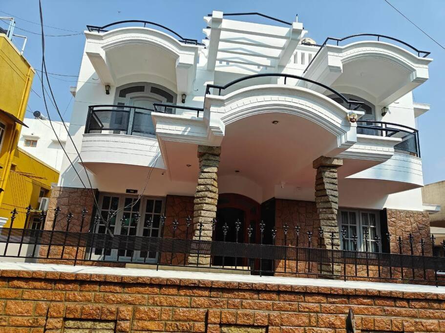 Waterfall Villa - 4Bhk Mysore Buitenkant foto